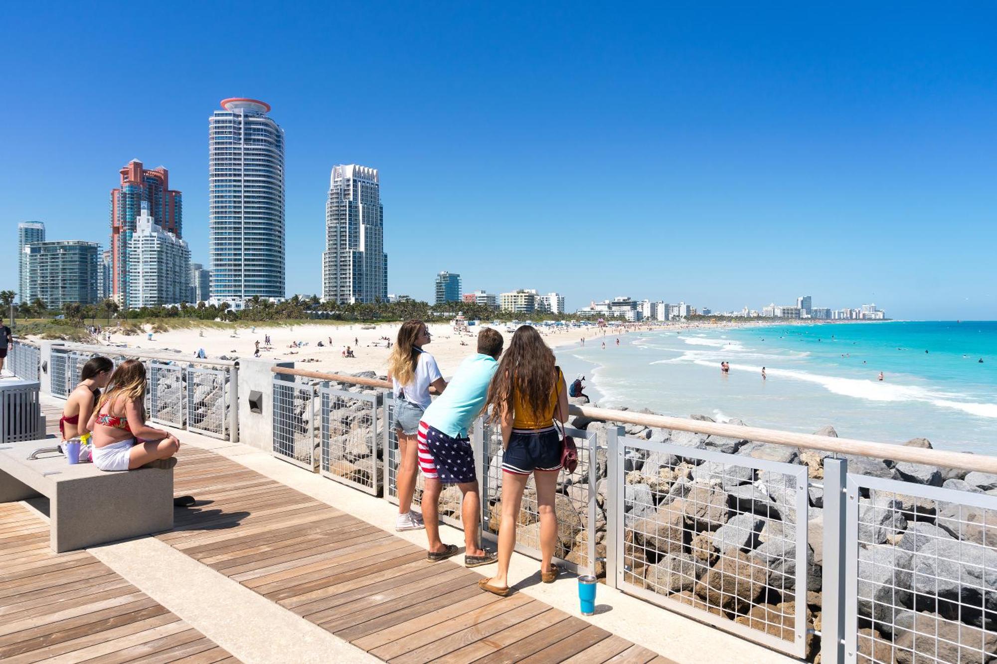 Beachfront Bentley Hotel One Bedroom Suite With Balcony And Beach Access Μαϊάμι Μπιτς Εξωτερικό φωτογραφία